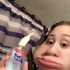 Meet your Posher, Skylar